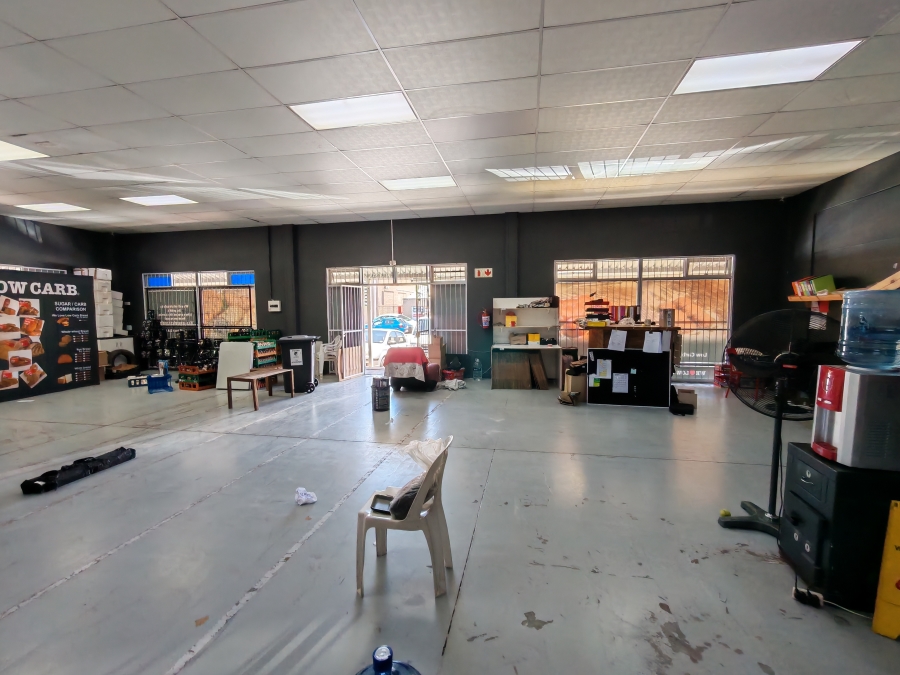 To Let commercial Property for Rent in Gants Plaza Western Cape